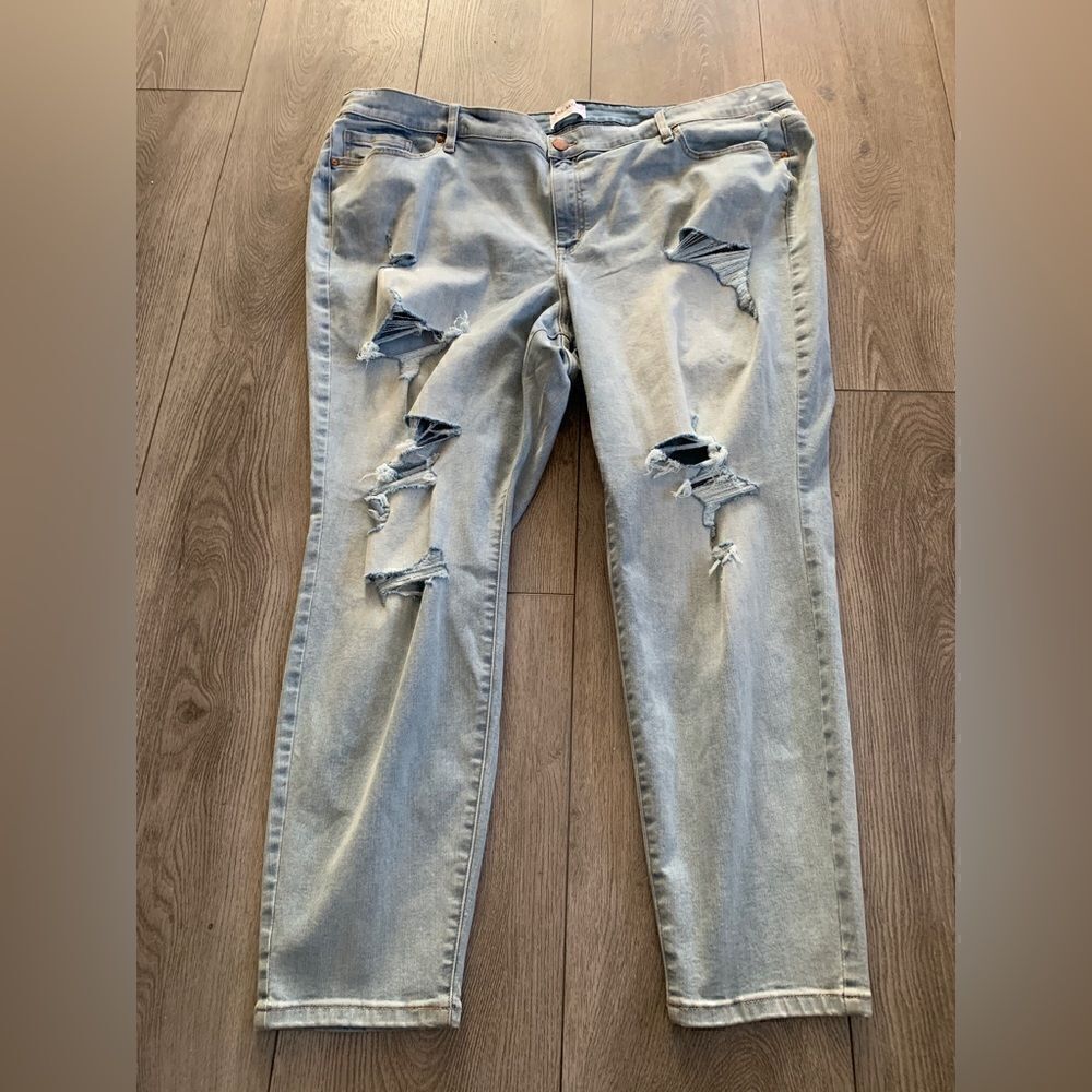 Lane Bryant signature fit skinny mid rise